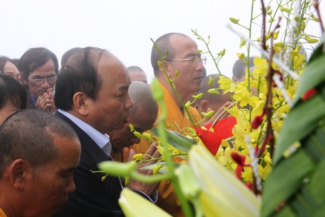 Tất[-]cả[-]đều[-]thành[-]tâm[-]cầu[-]cho[-]Quốc[-]thái[-]dân[-]an,[-]chúng[-]sinh[-]an[-]lạc